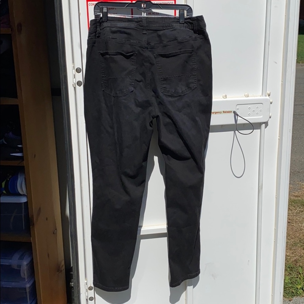 Jeans - Picture 2 of 4